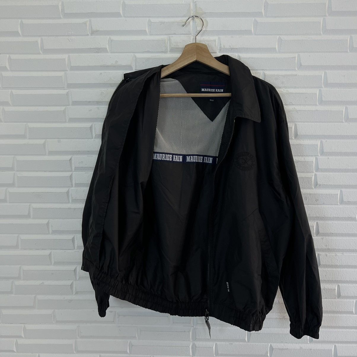 Japanese Brand VINTAGE ULTIMATE BLACK RAIN JACKET MAURIGE KAIN Size US M / EU 48-50 / 2 - 8 Thumbnail