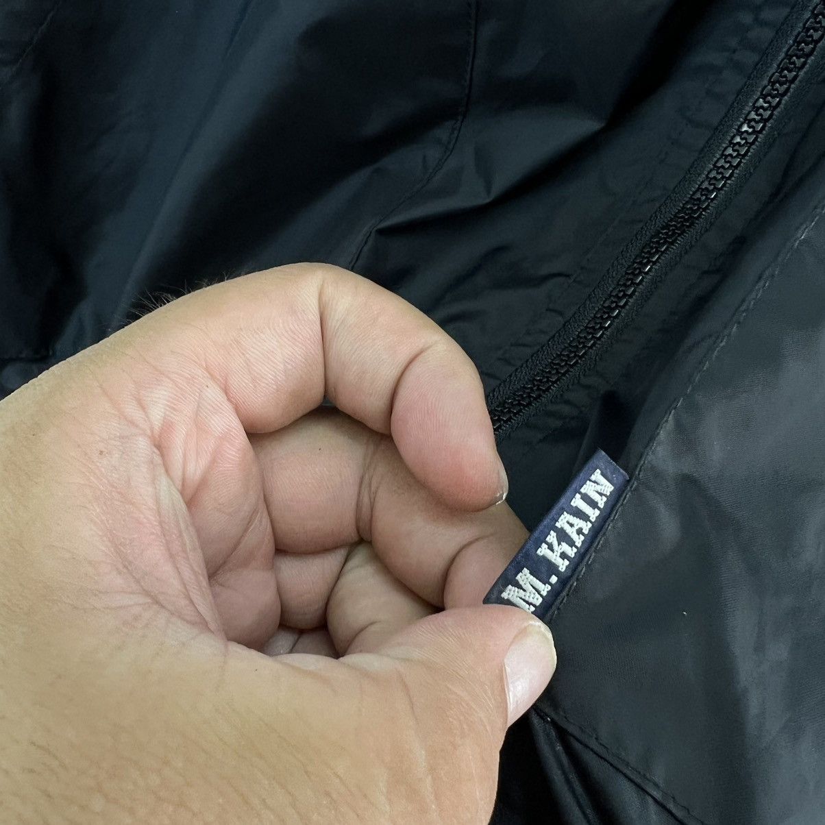 Japanese Brand VINTAGE ULTIMATE BLACK RAIN JACKET MAURIGE KAIN Size US M / EU 48-50 / 2 - 6 Thumbnail