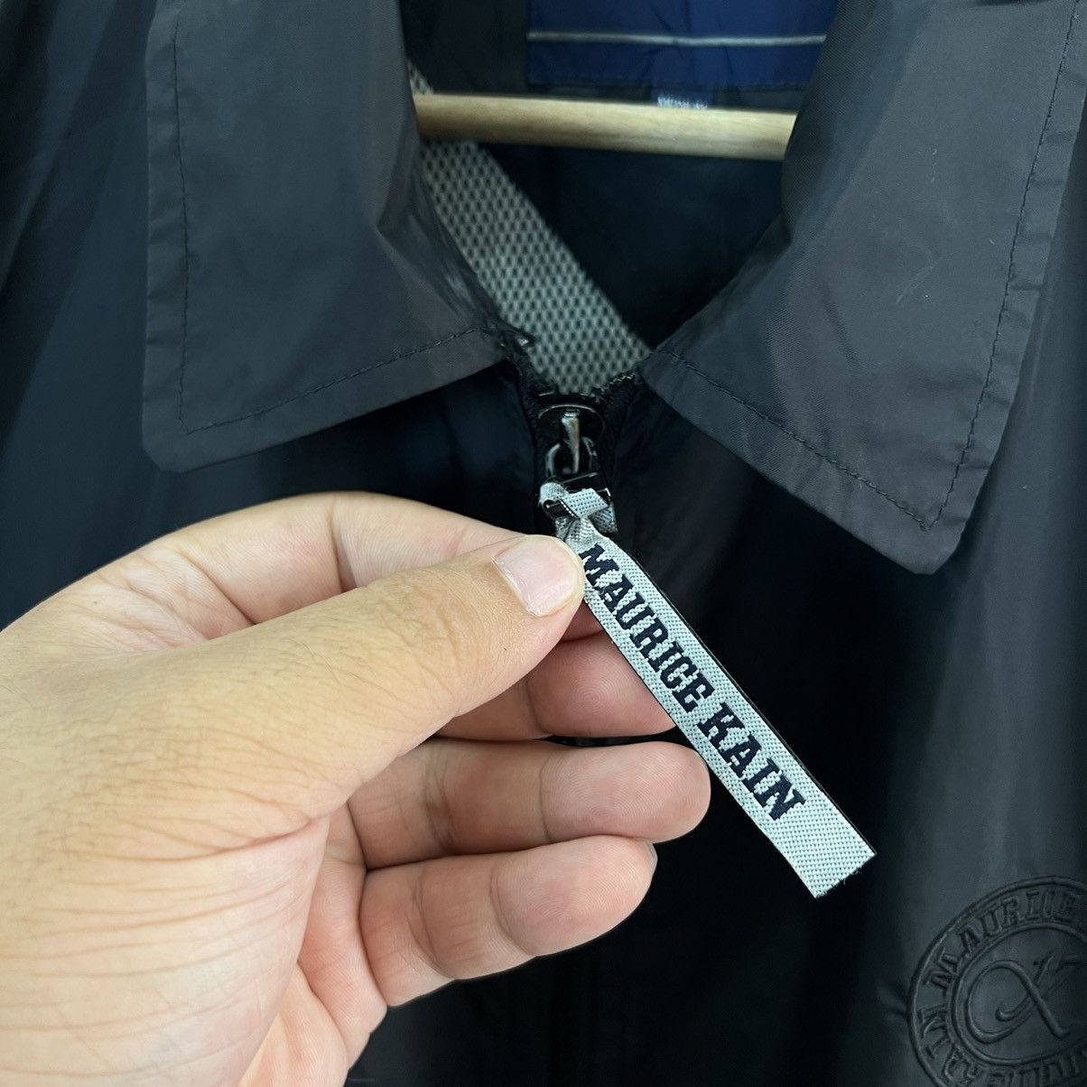 Japanese Brand VINTAGE ULTIMATE BLACK RAIN JACKET MAURIGE KAIN Size US M / EU 48-50 / 2 - 4 Thumbnail