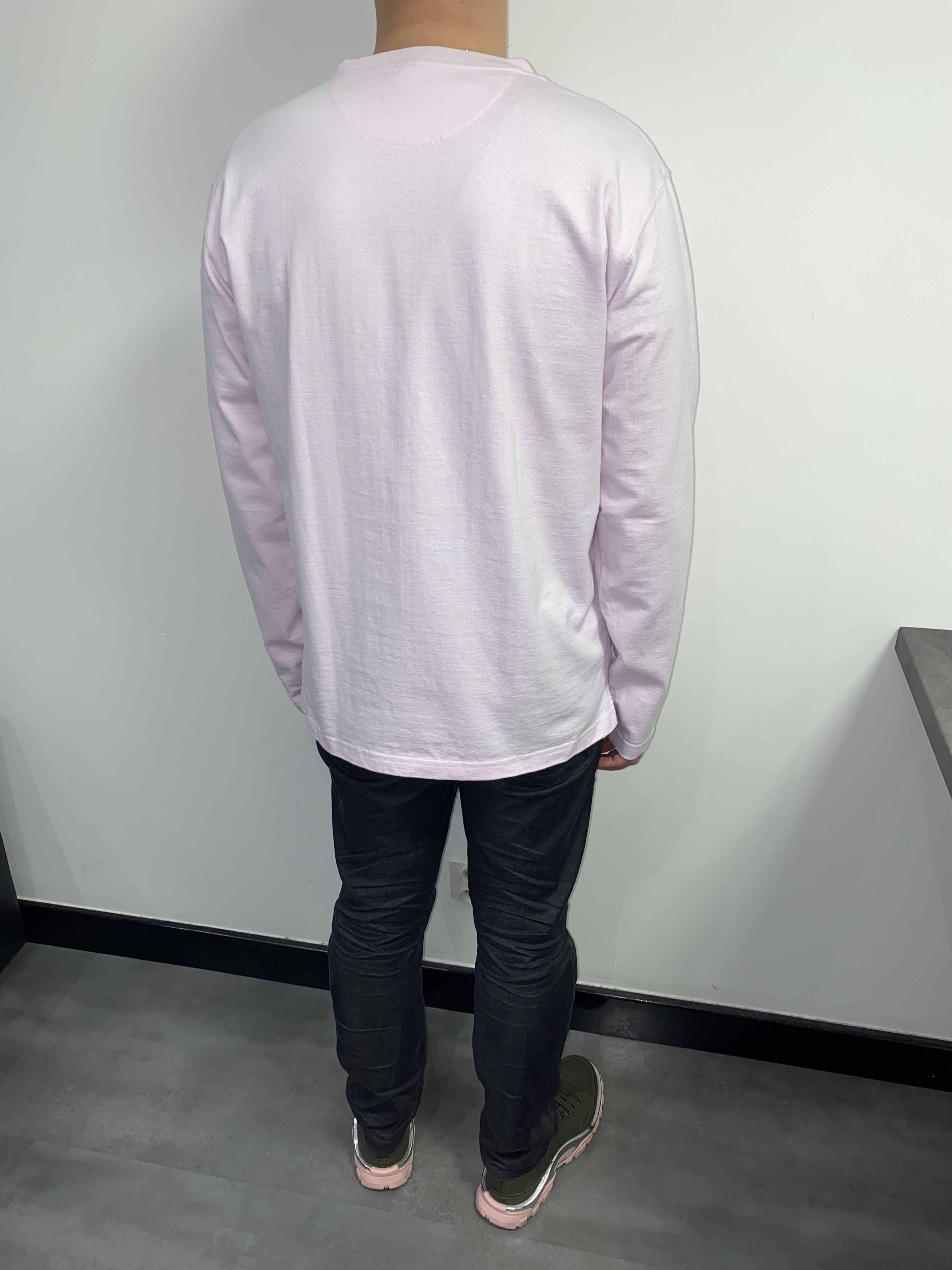 Andy Warhol × Calvin Klein 205W39NYC × Raf Simons Calvin Klein 205W39NYC Statement Logo Baby Pink Crewneck Size US L / EU 52-54 / 3 - 3 Thumbnail