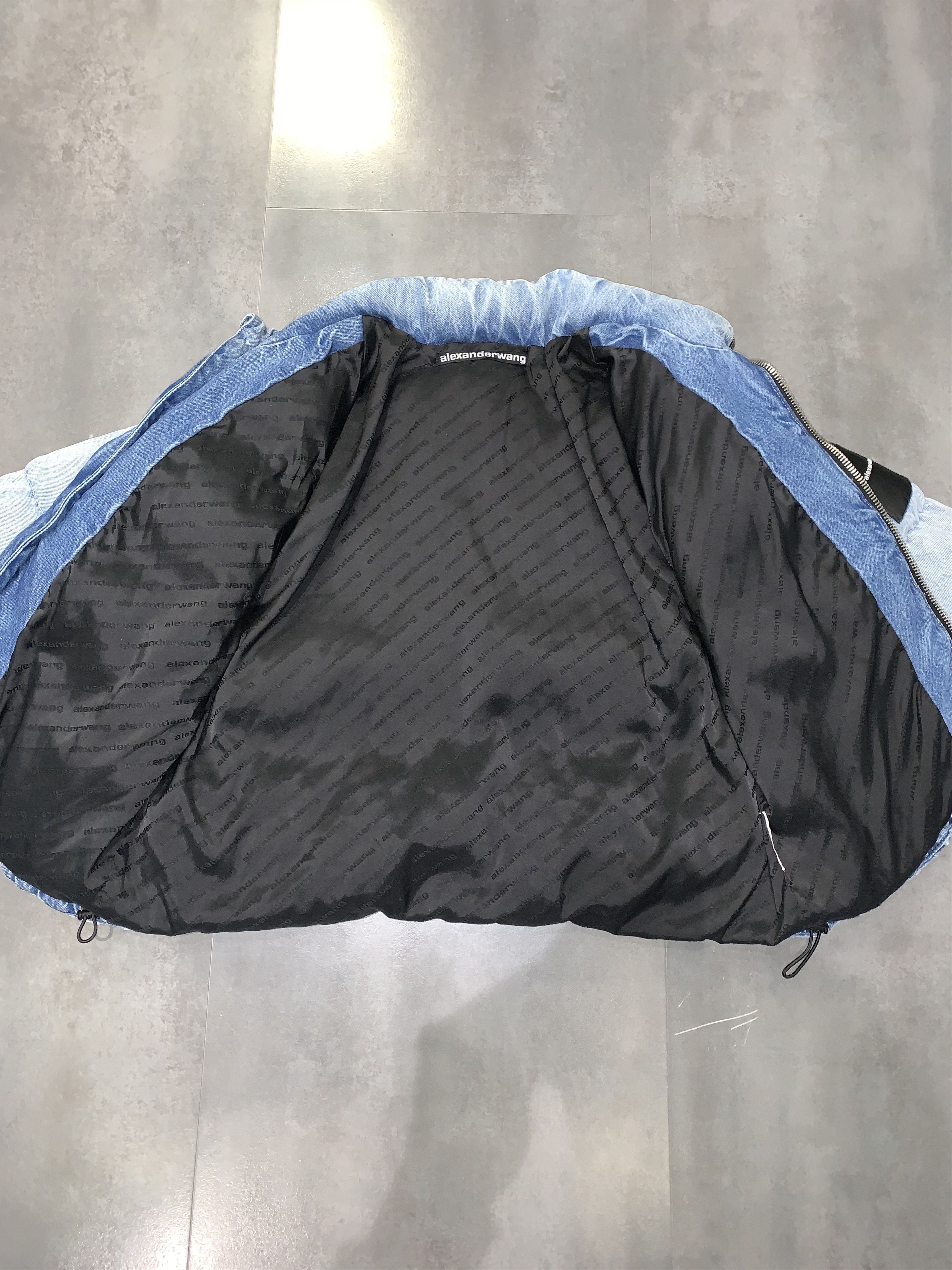 Alexander Wang UNISEX! Alexander Wang Small Logo Distressed Down Bomber Size US S / EU 44-46 / 1 - 12 Thumbnail