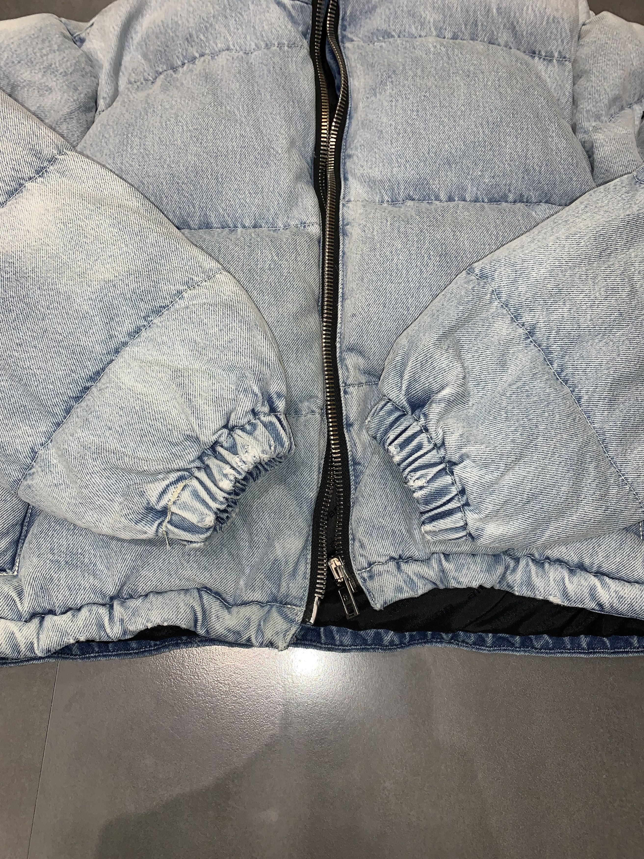 Alexander Wang UNISEX! Alexander Wang Small Logo Distressed Down Bomber Size US S / EU 44-46 / 1 - 11 Thumbnail