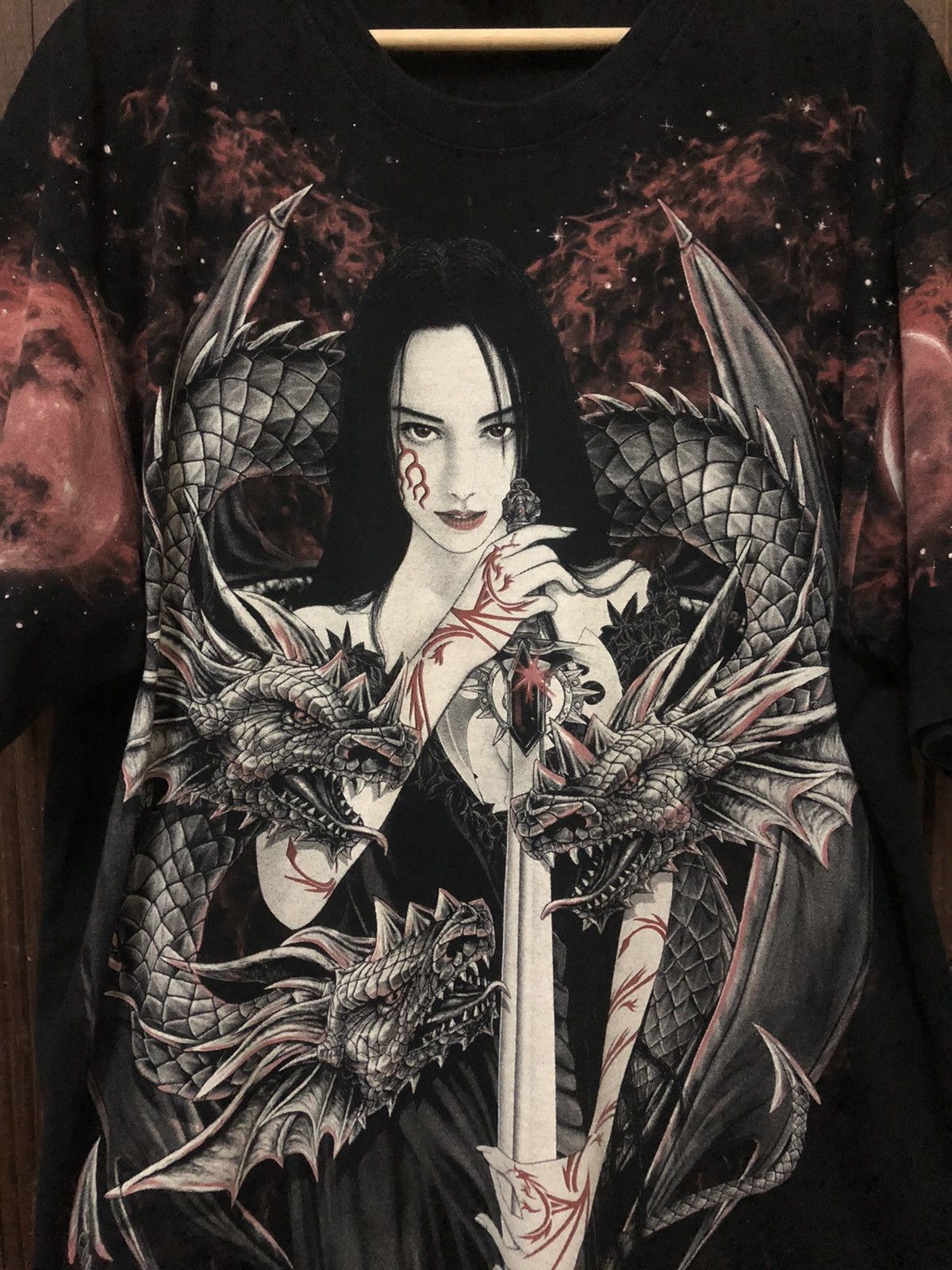 Vintage Vintage Women Warrior with Dragon Overprint Rare Tee Shirt Size ONE SIZE - 2 Thumbnail