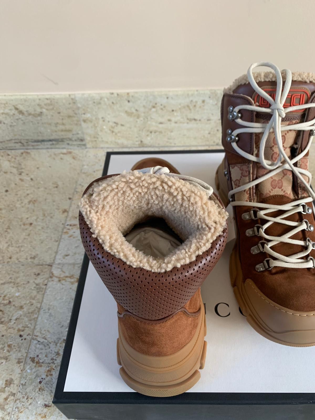Gucci Flashtrek Shearling Boots in Brown Size US 8 / EU 41 - 11 Thumbnail
