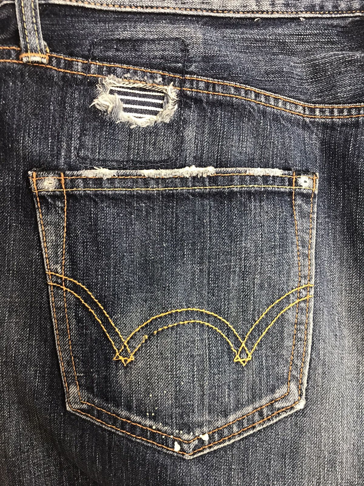 Edwin × Vintage Vintage Edwin 503 Distressed Denim Jeans Size US 37 - 13 Thumbnail