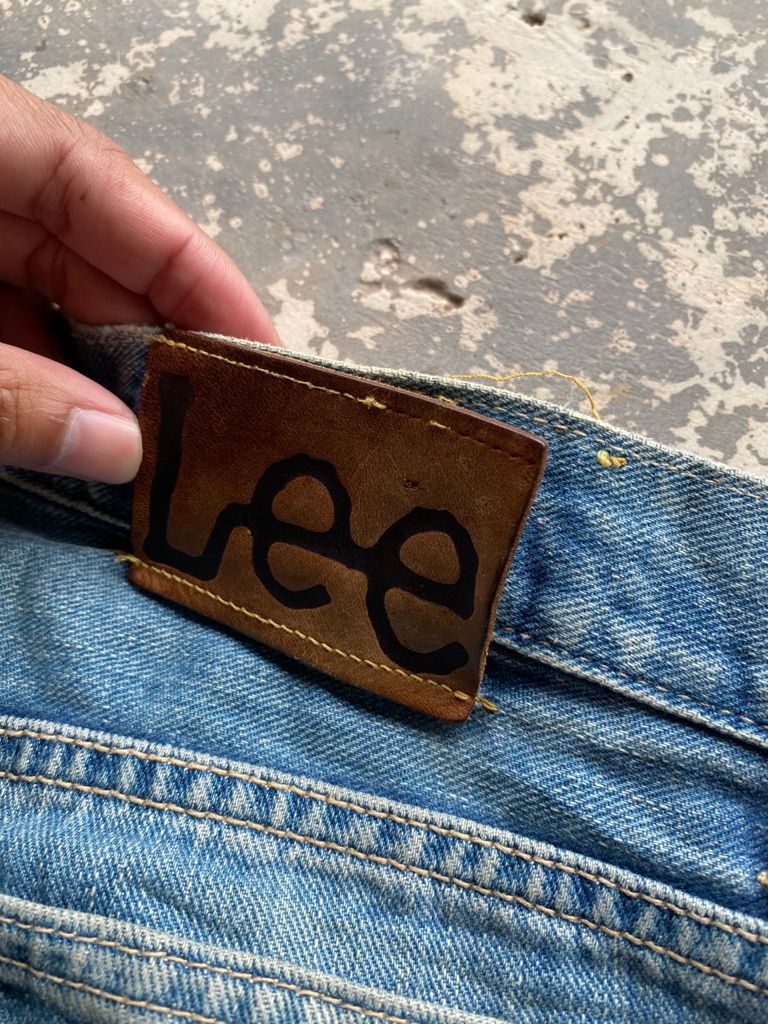 Lee RARE🔥Vintage Lee Cowboy Distress Denim Selvedge Jeans Pants Size US 31 - 16 Thumbnail