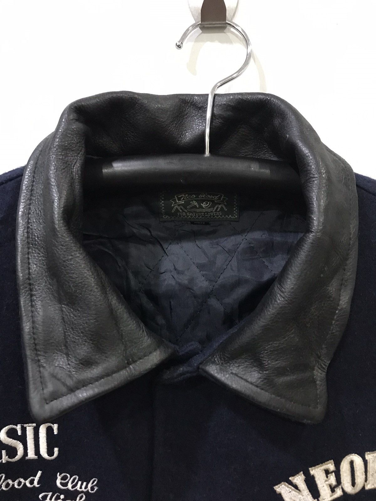 Japanese Brand Vintage NEO BLOOD Leather Sleeve Varsity Jacke Size US L / EU 52-54 / 3 - 4 Thumbnail