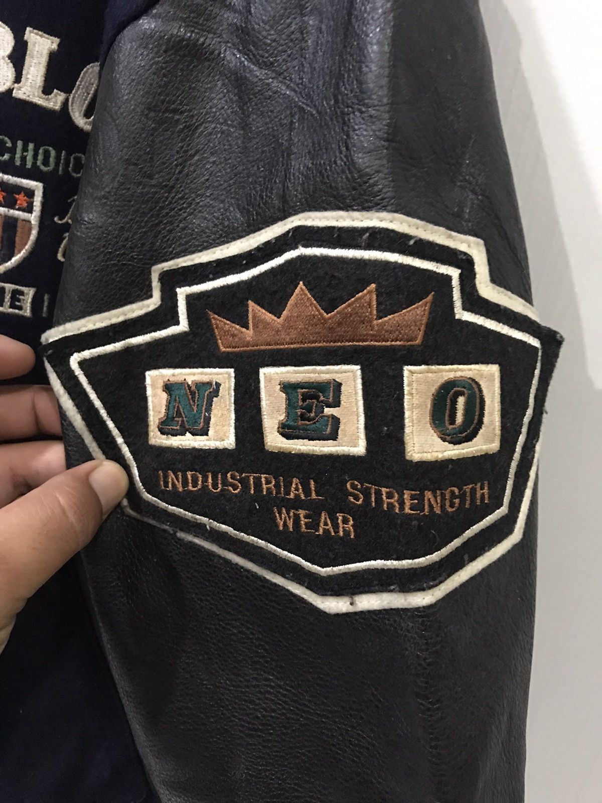 Japanese Brand Vintage NEO BLOOD Leather Sleeve Varsity Jacke Size US L / EU 52-54 / 3 - 10 Thumbnail
