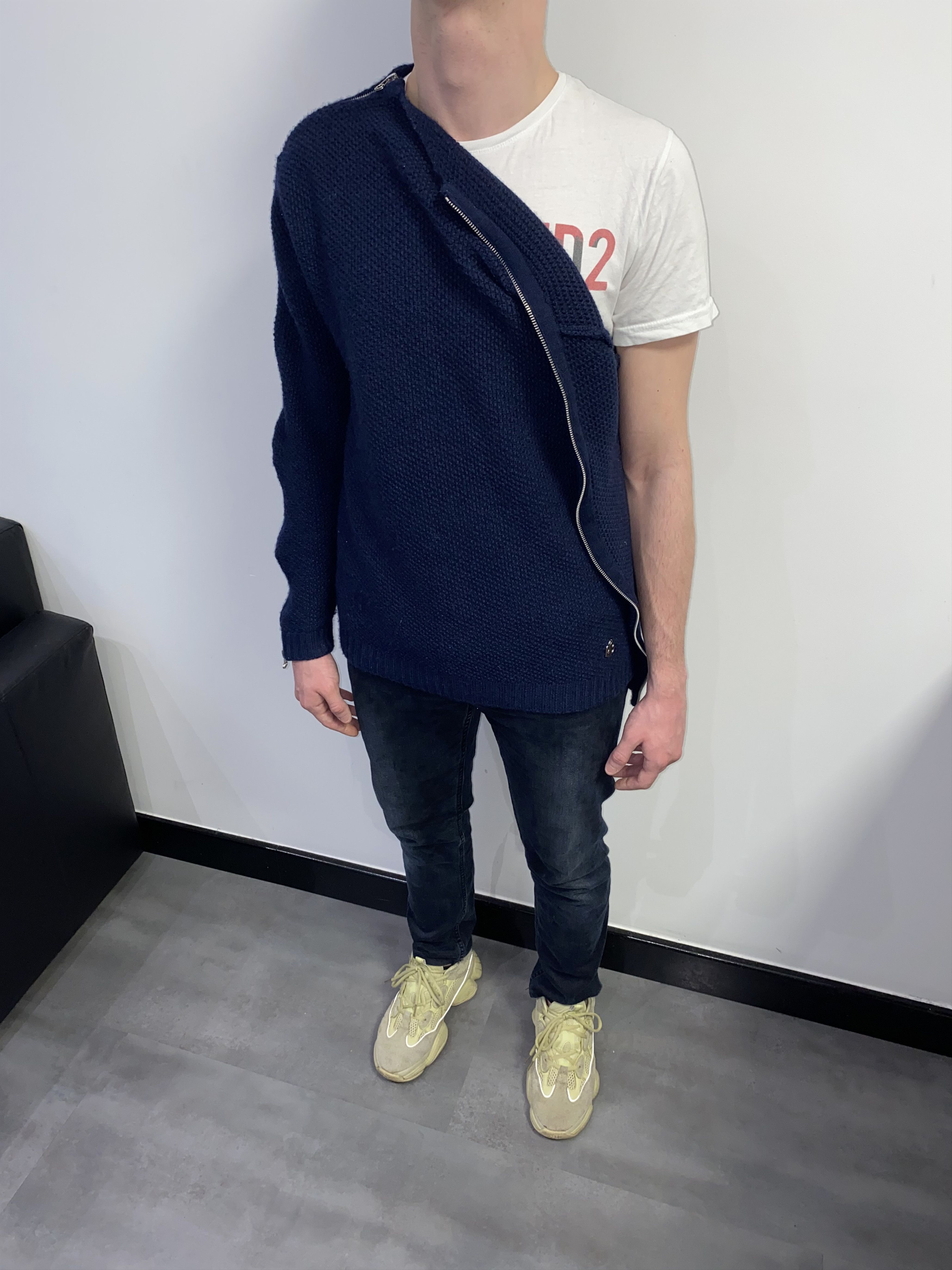 image of Avant Garde x Balmain Pierre Balmain Small Logo Zipped Handknit Wool Sweater in Dark Navy (Size Med