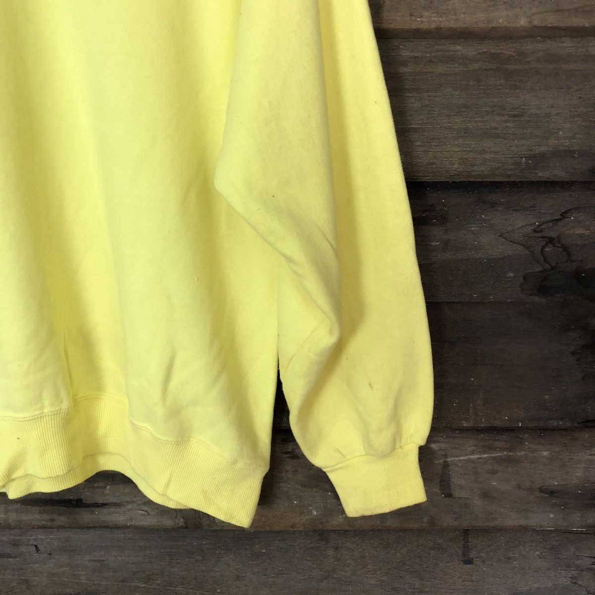 Vintage Yamaha Staff vintage Yellow Sweatshirt #030B Size US M / EU 48-50 / 2 - 7 Thumbnail