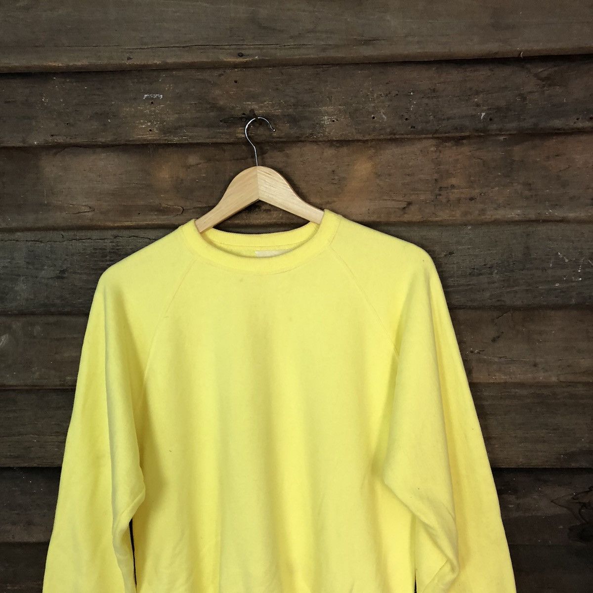 Vintage Yamaha Staff vintage Yellow Sweatshirt #030B Size US M / EU 48-50 / 2 - 4 Thumbnail