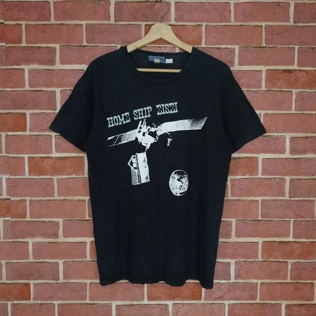 BUMP OF CHICKEN 20th Tシャツ THELIVINGDEAD The Return Of The Living Dead Mohawk Zombie T-Shirt | Hot Topic