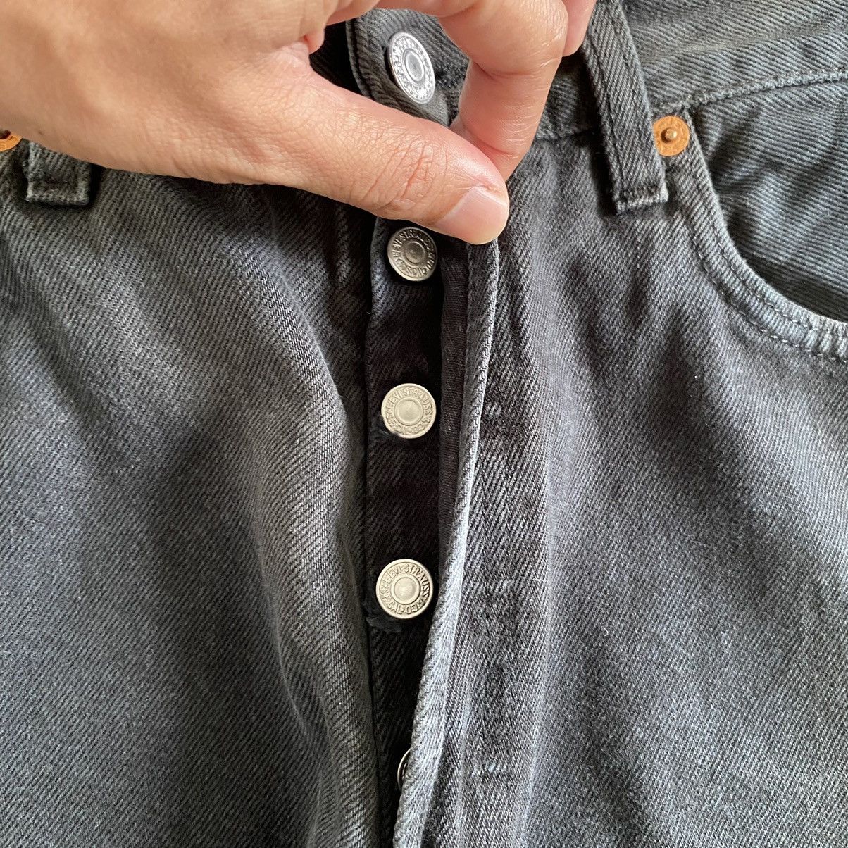 Levi's Size 30x34 Vintage Levi's 501 Faded Black Denim Jeans Size US 30 / EU 46 - 7 Thumbnail