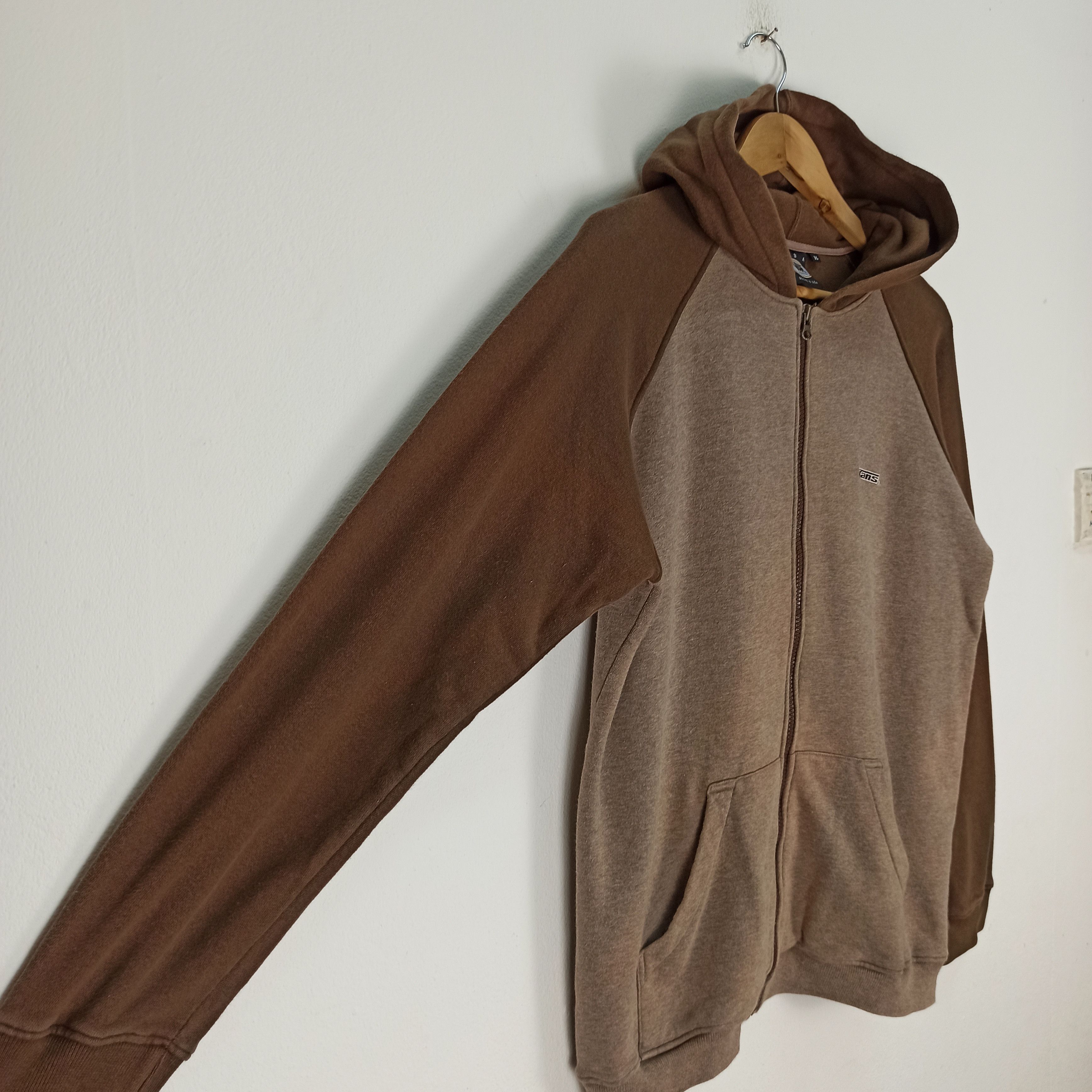 Vans Vintage Vans Designed in USA Streetwear Hoodie Sun Faded Size US M / EU 48-50 / 2 - 3 Thumbnail