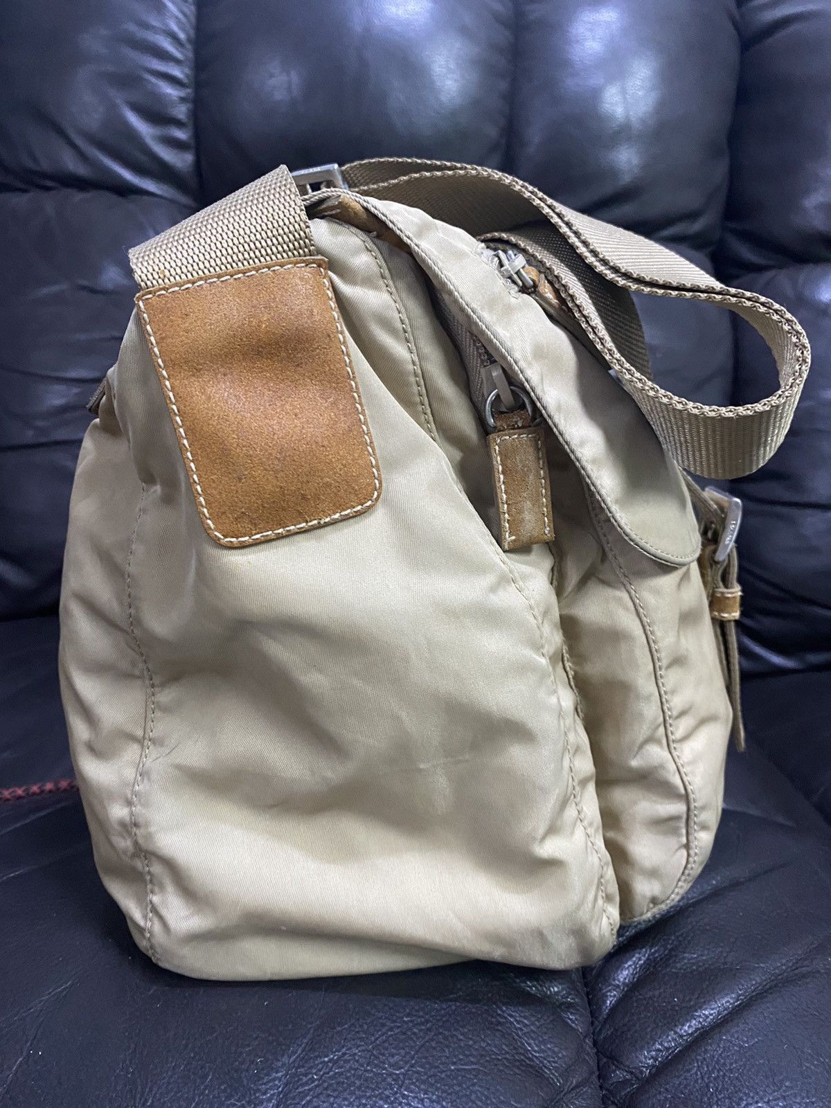 Prada Authentic Prada Tessuto Nyalon Messenger Shoulder Bag Size ONE SIZE - 5 Thumbnail