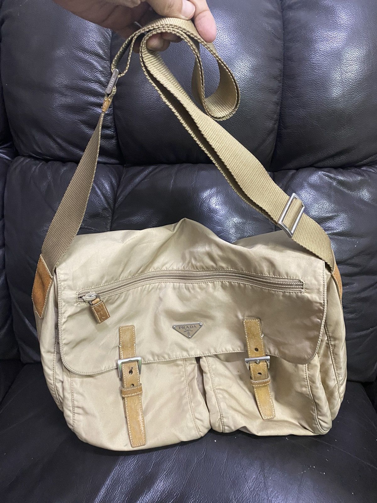 Prada Authentic Prada Tessuto Nyalon Messenger Shoulder Bag Size ONE SIZE - 23 Thumbnail