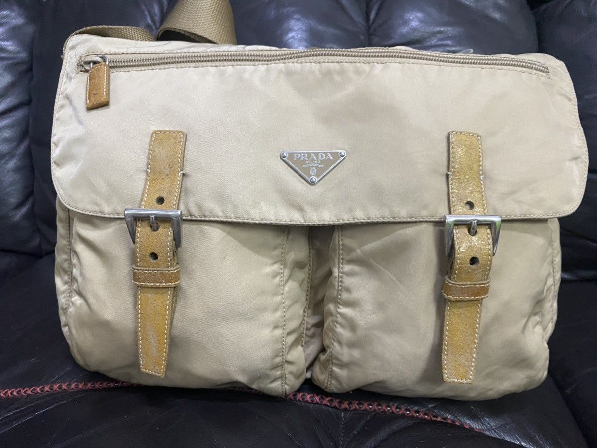 Prada Authentic Prada Tessuto Nyalon Messenger Shoulder Bag Size ONE SIZE - 3 Thumbnail
