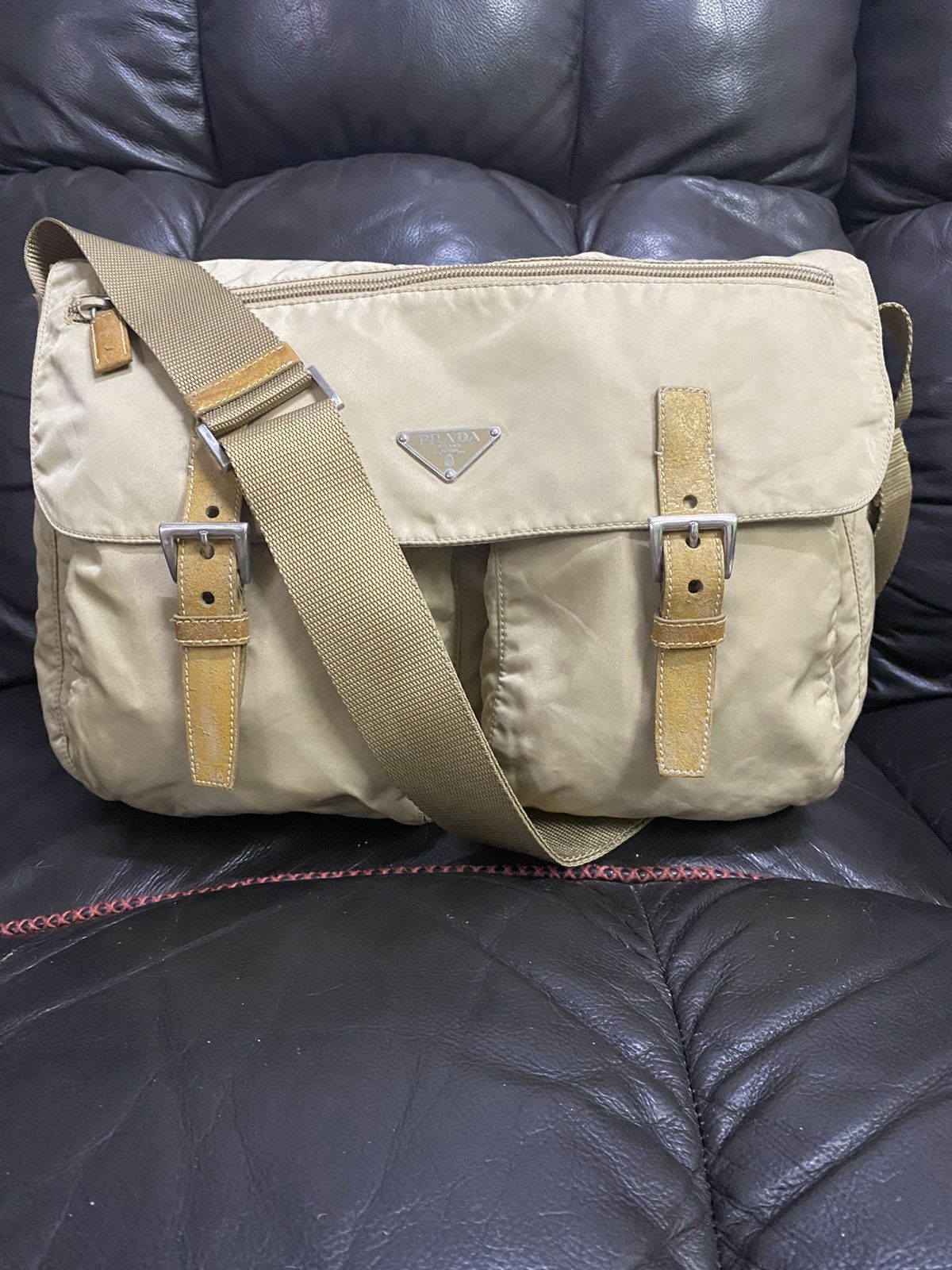 Prada Authentic Prada Tessuto Nyalon Messenger Shoulder Bag Size ONE SIZE - 2 Thumbnail