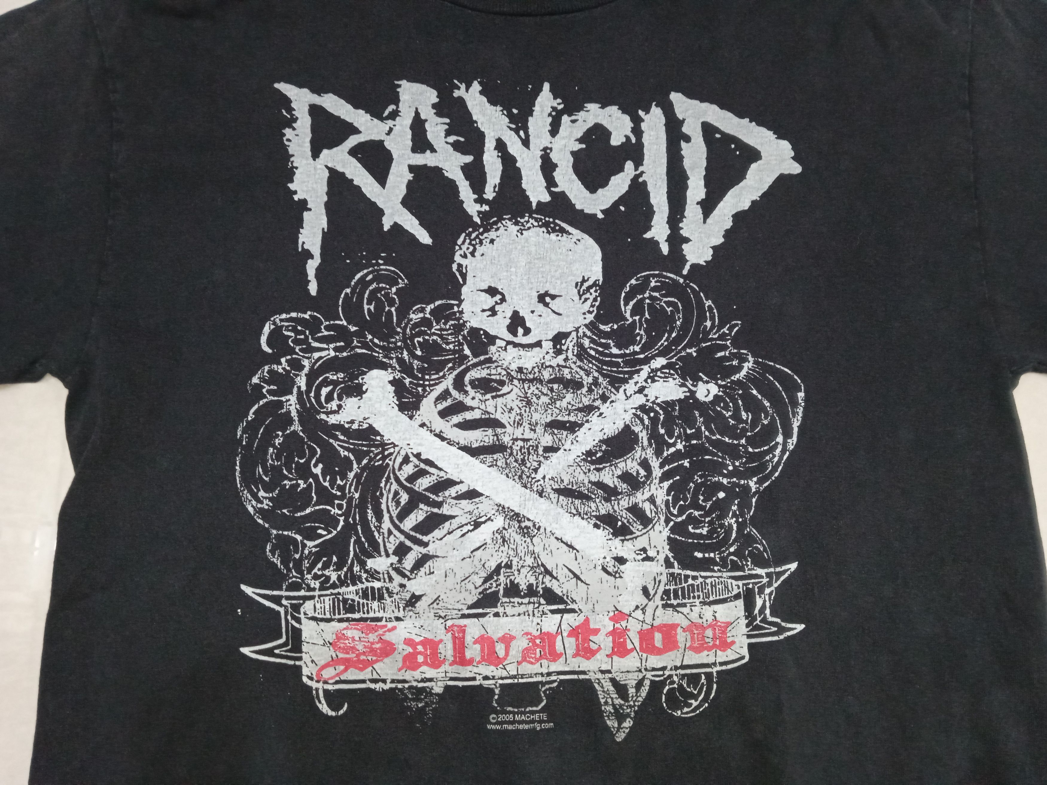 Band Tees Vintage 00s Rancid Salvation 2005 Machete T-Shirt Punk Size US L / EU 52-54 / 3 - 5 Thumbnail