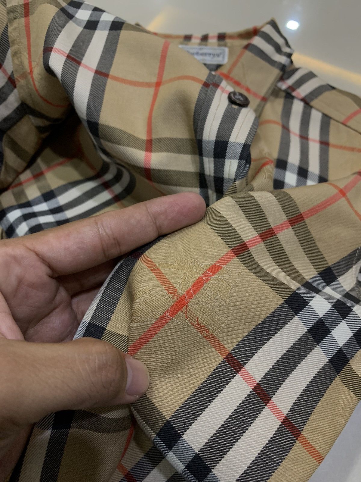 Burberry × Vintage VTG NOVA CHECK EMBOSSED LOGO SHIRT Size US XS / EU 42 / 0 - 8 Thumbnail