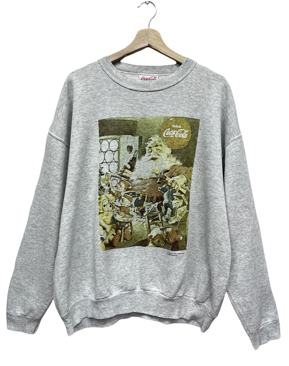 Image of Coca Cola x Made In USA vintage 90’S Coca-Cola Christmas Santa Gnomes Sweater in Greyish White (Siz