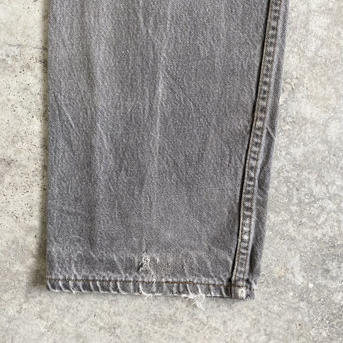 Levi's Size 33x32.5 VTG 90’s Levi's 501 Ash Gray Button Fly Jeans Size US 33 - 17 Thumbnail