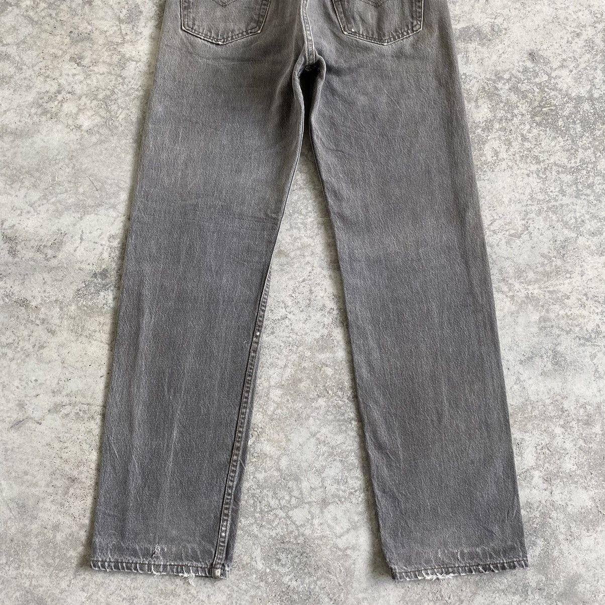 Levi's Size 33x32.5 VTG 90’s Levi's 501 Ash Gray Button Fly Jeans Size US 33 - 15 Thumbnail