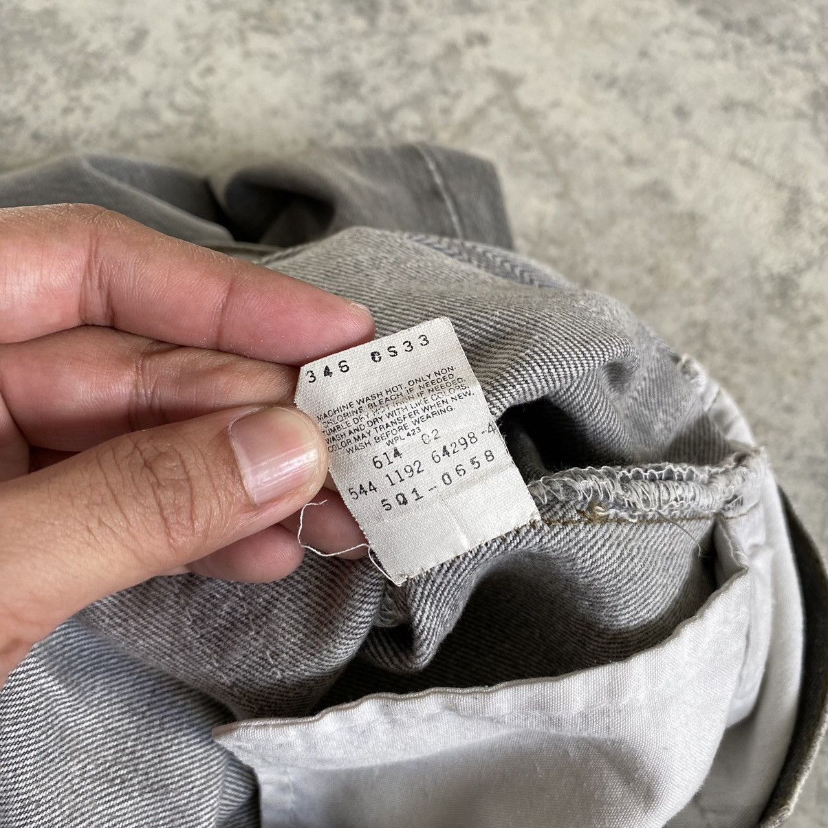 Levi's Size 33x32.5 VTG 90’s Levi's 501 Ash Gray Button Fly Jeans Size US 33 - 25 Thumbnail