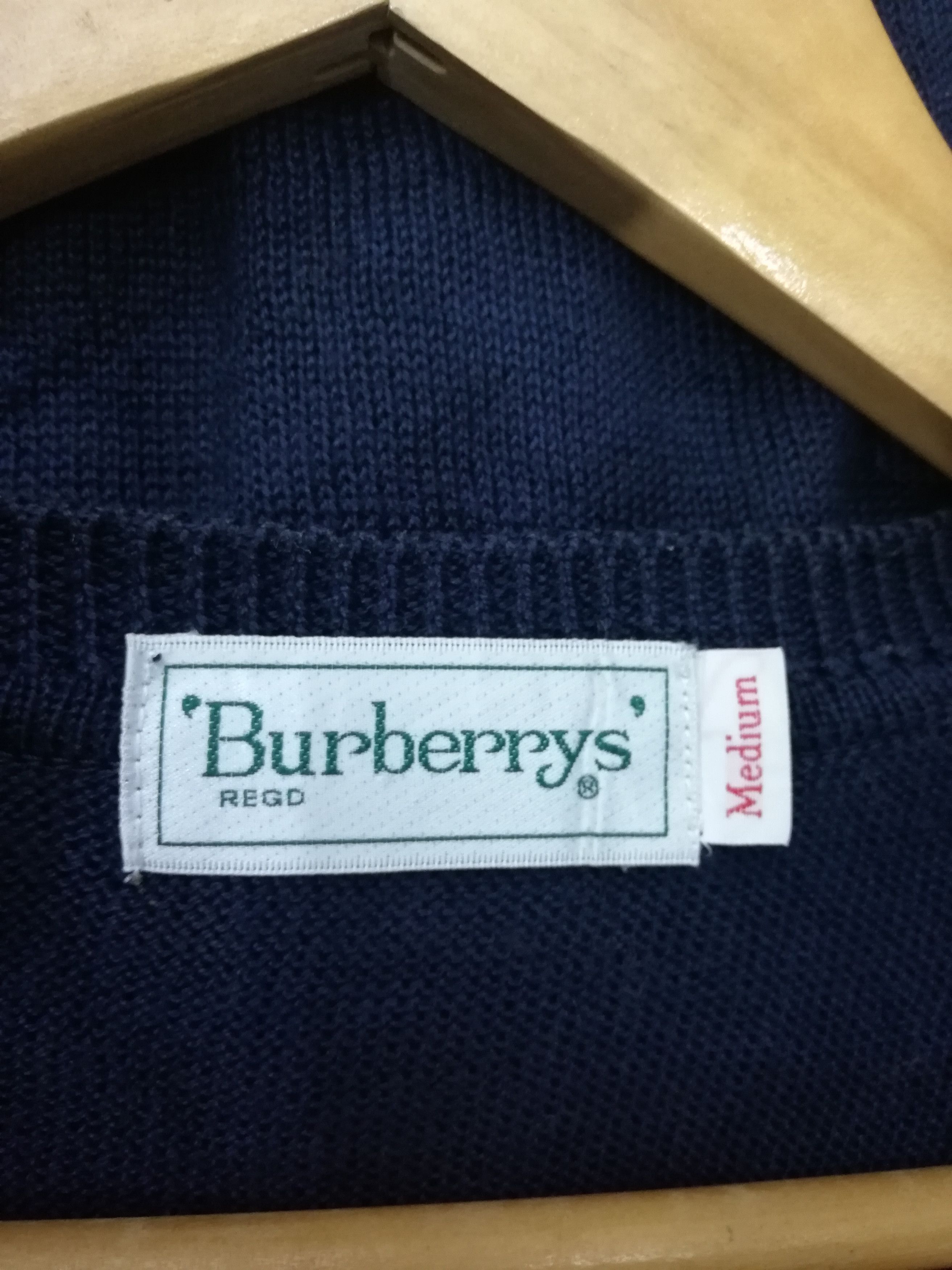 Vintage Vintage Burberrys Knit Sleeveless Size US M / EU 48-50 / 2 - 6 Thumbnail