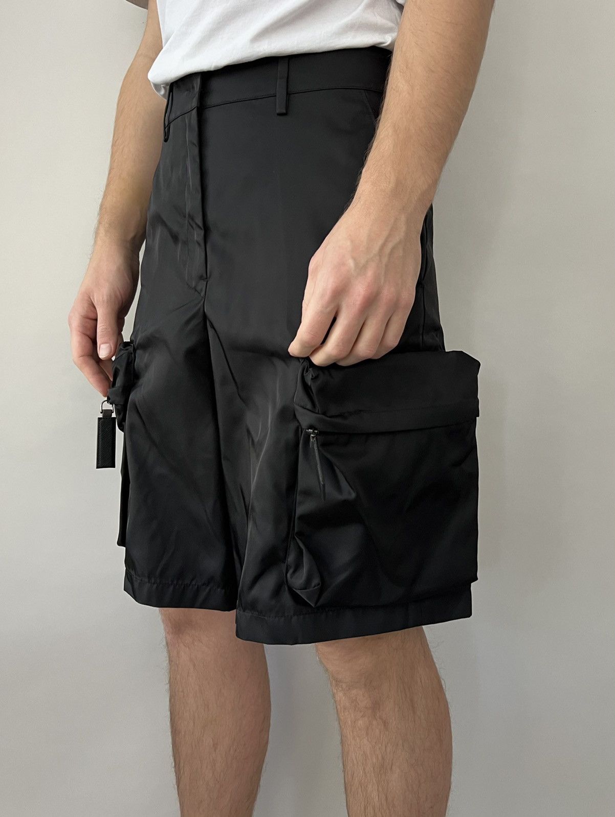Prada Prada Cargo Shorts Size US 30 / EU 46 - 4 Thumbnail