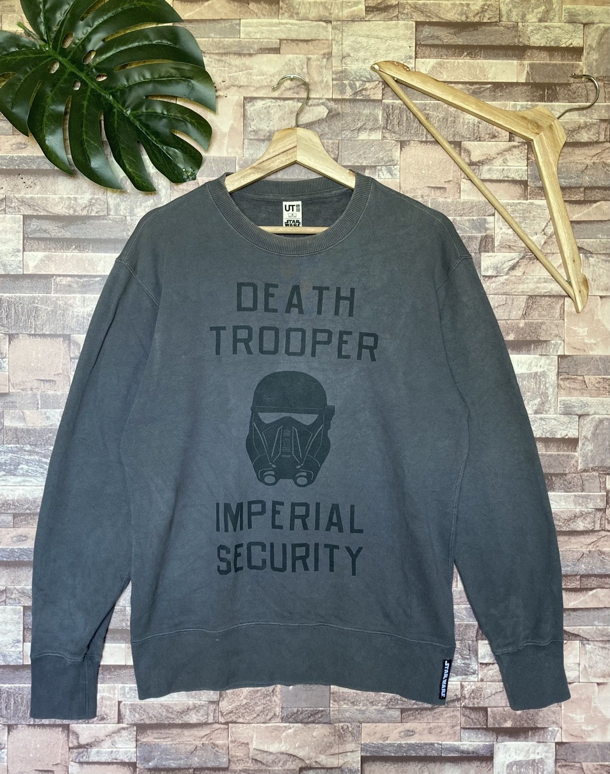City Streets Star Wars Uniqlo Death Trooper #31-1 Size US M / EU 48-50 / 2 - 1 Thumbnail