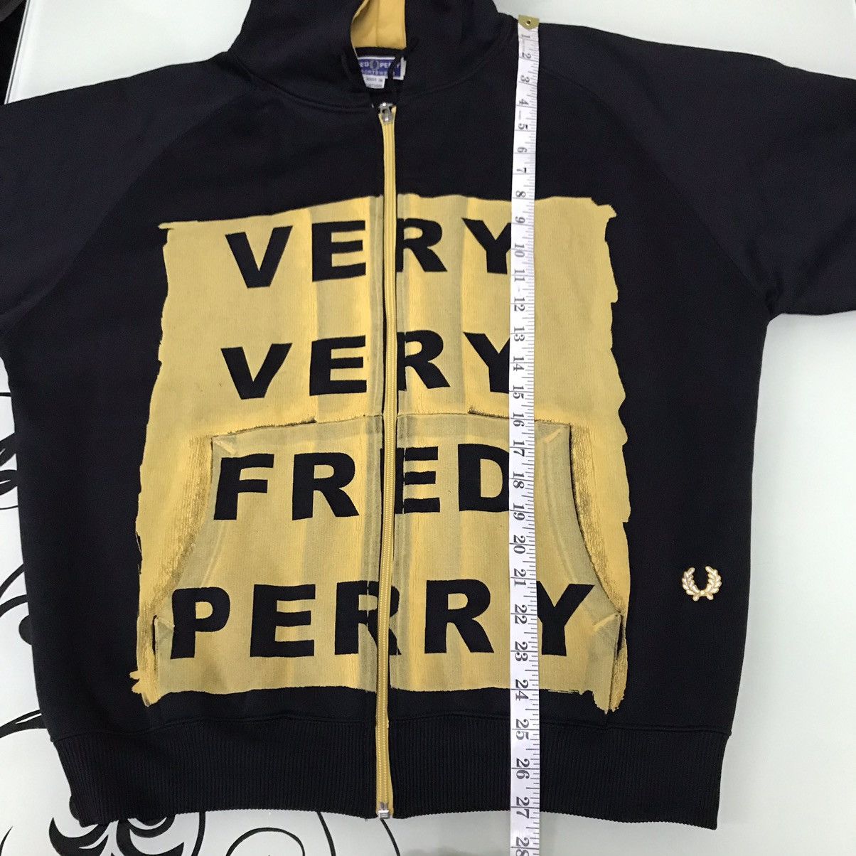 Fred Perry Vintage 90s Fred Perry Very Very Graphic Sweater Hoodie Size US L / EU 52-54 / 3 - 13 Thumbnail