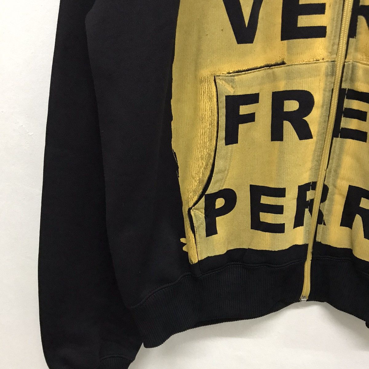 Fred Perry Vintage 90s Fred Perry Very Very Graphic Sweater Hoodie Size US L / EU 52-54 / 3 - 4 Thumbnail