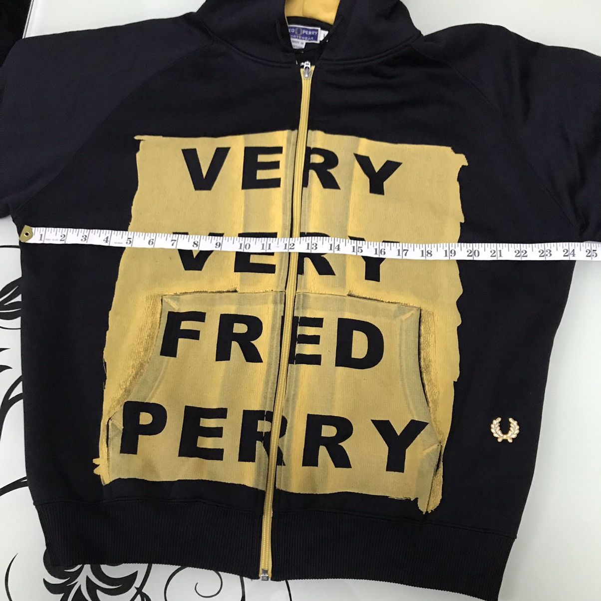 Fred Perry Vintage 90s Fred Perry Very Very Graphic Sweater Hoodie Size US L / EU 52-54 / 3 - 12 Thumbnail