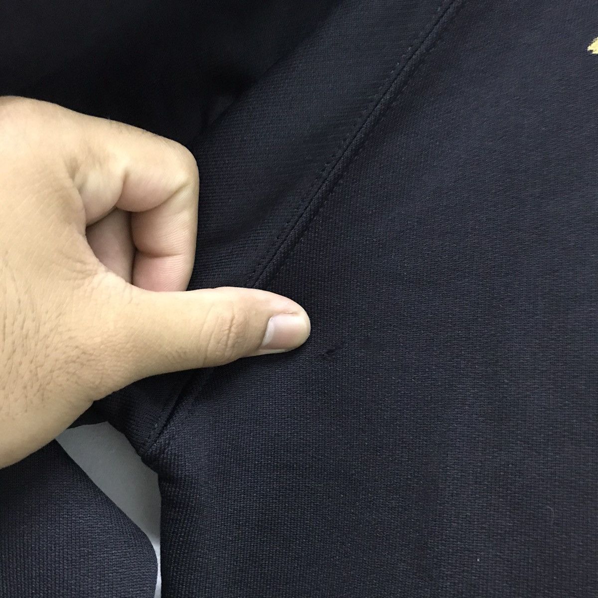 Fred Perry Vintage 90s Fred Perry Very Very Graphic Sweater Hoodie Size US L / EU 52-54 / 3 - 16 Thumbnail