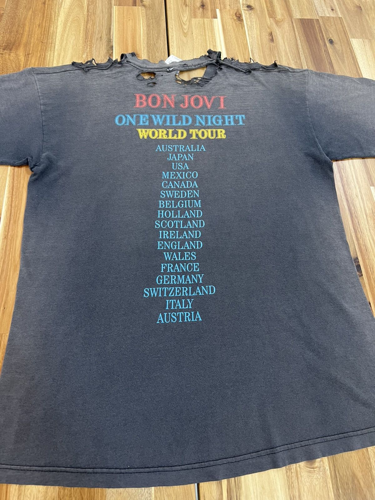 Bon Jovi Vintage Bon Jovi Destroyed Trashed Shirts Tee Size US M / EU 48-50 / 2 - 8 Thumbnail