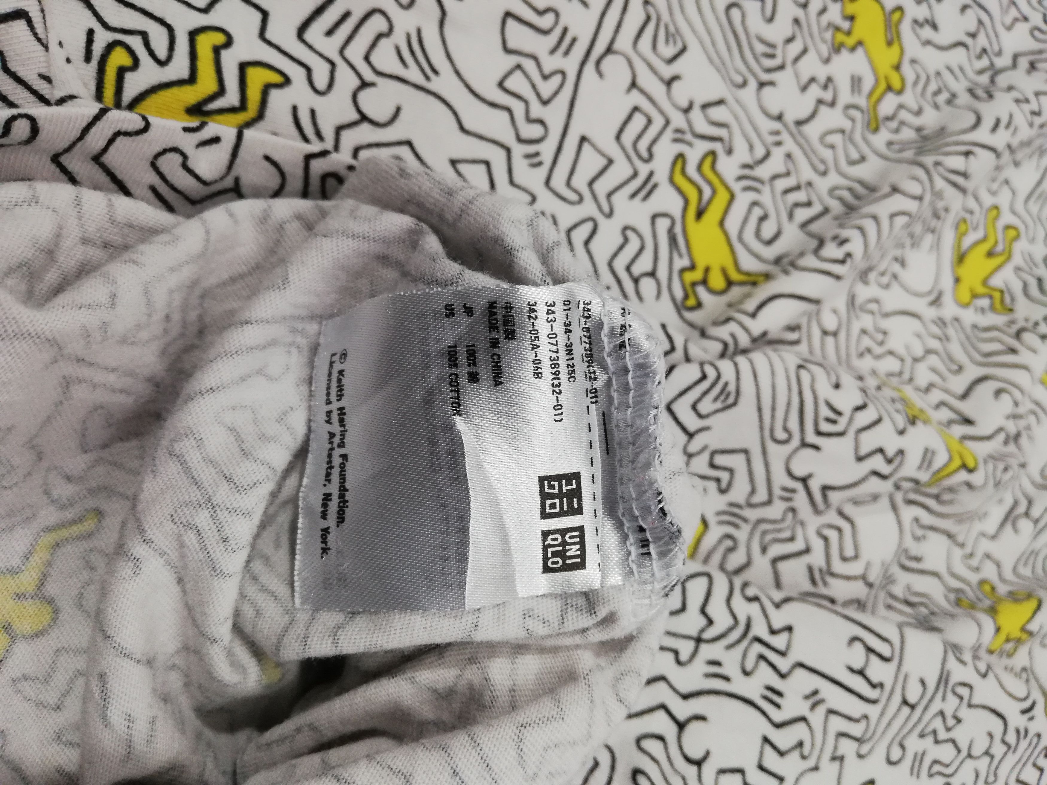 Keith Haring × Uniqlo Keith Haring All Overprint Tshirt Size US L / EU 52-54 / 3 - 5 Thumbnail