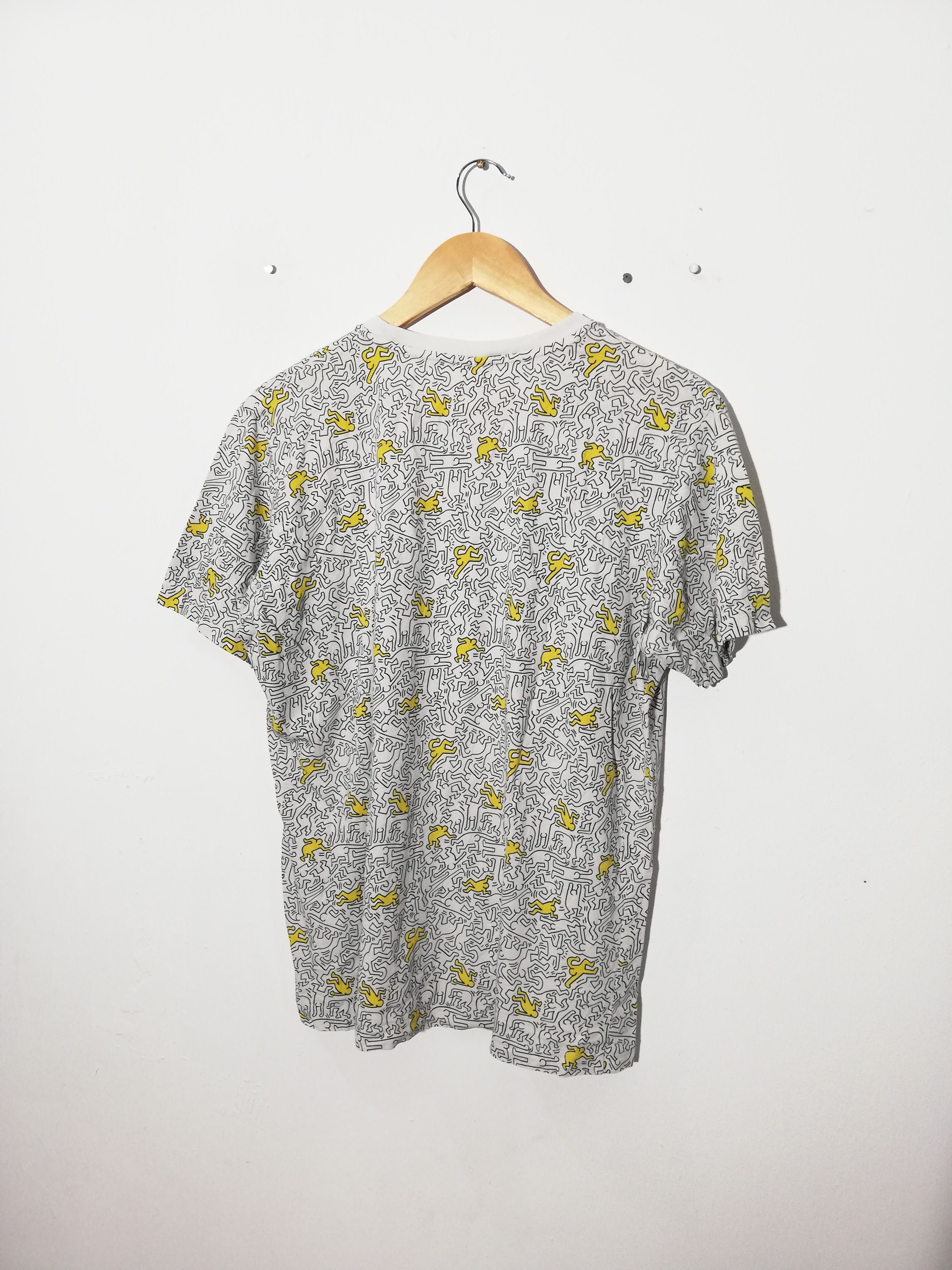 Keith Haring × Uniqlo Keith Haring All Overprint Tshirt Size US L / EU 52-54 / 3 - 2 Thumbnail