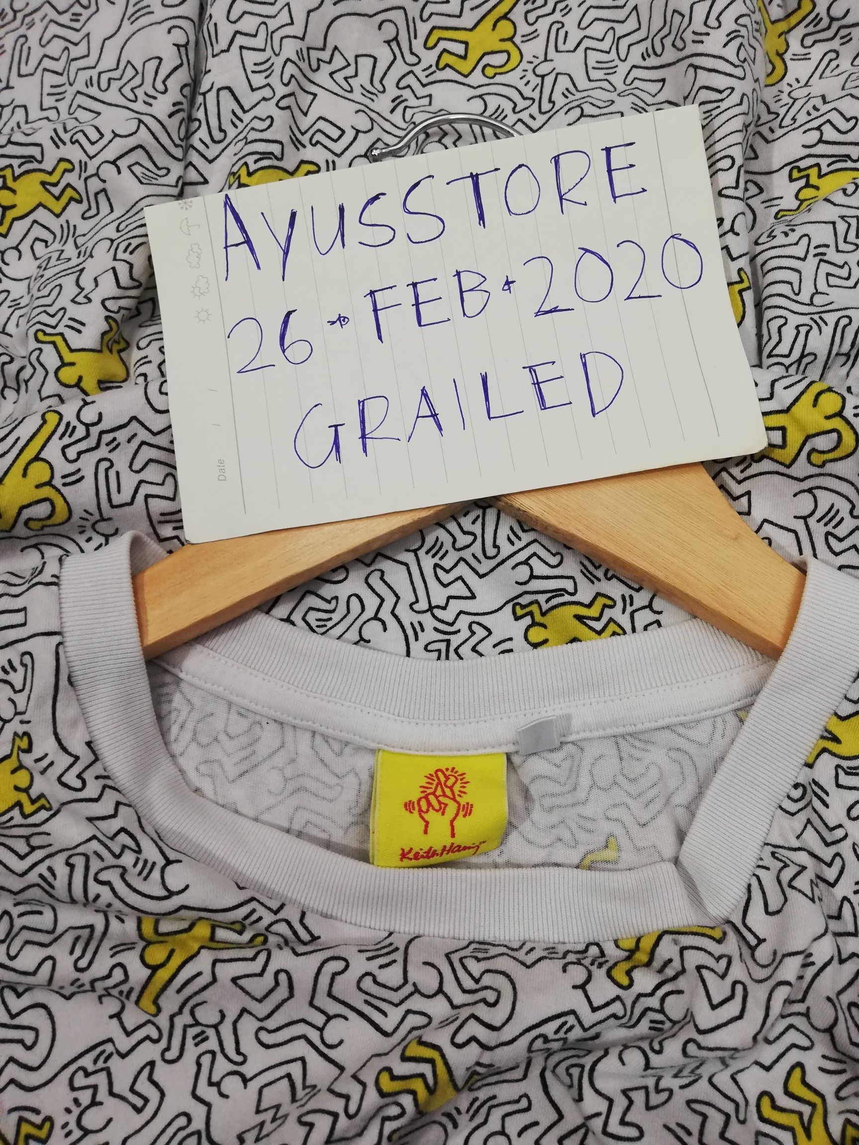 Keith Haring × Uniqlo Keith Haring All Overprint Tshirt Size US L / EU 52-54 / 3 - 4 Thumbnail