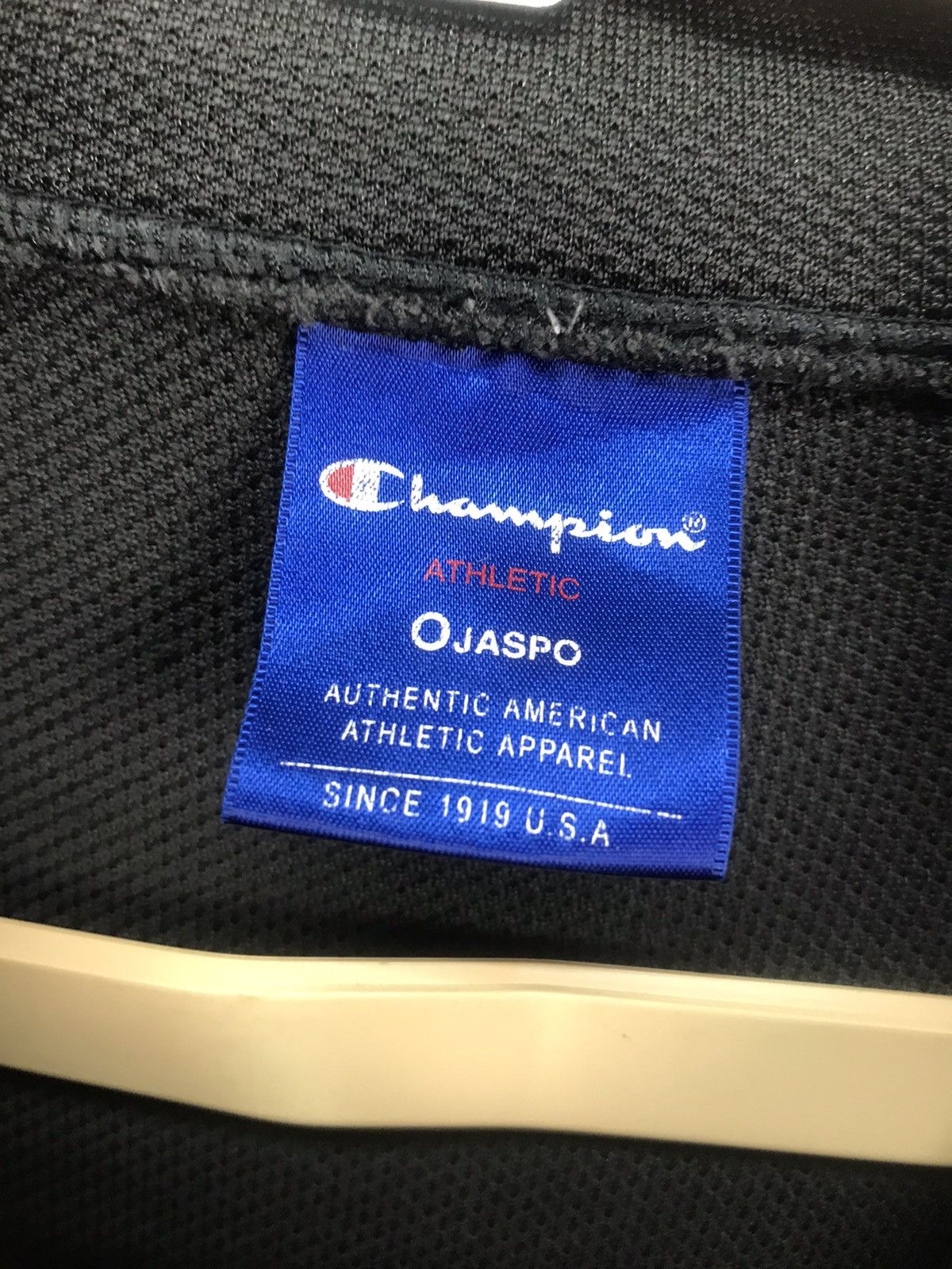 Champion Champion small spellout sweater Size US L / EU 52-54 / 3 - 3 Thumbnail