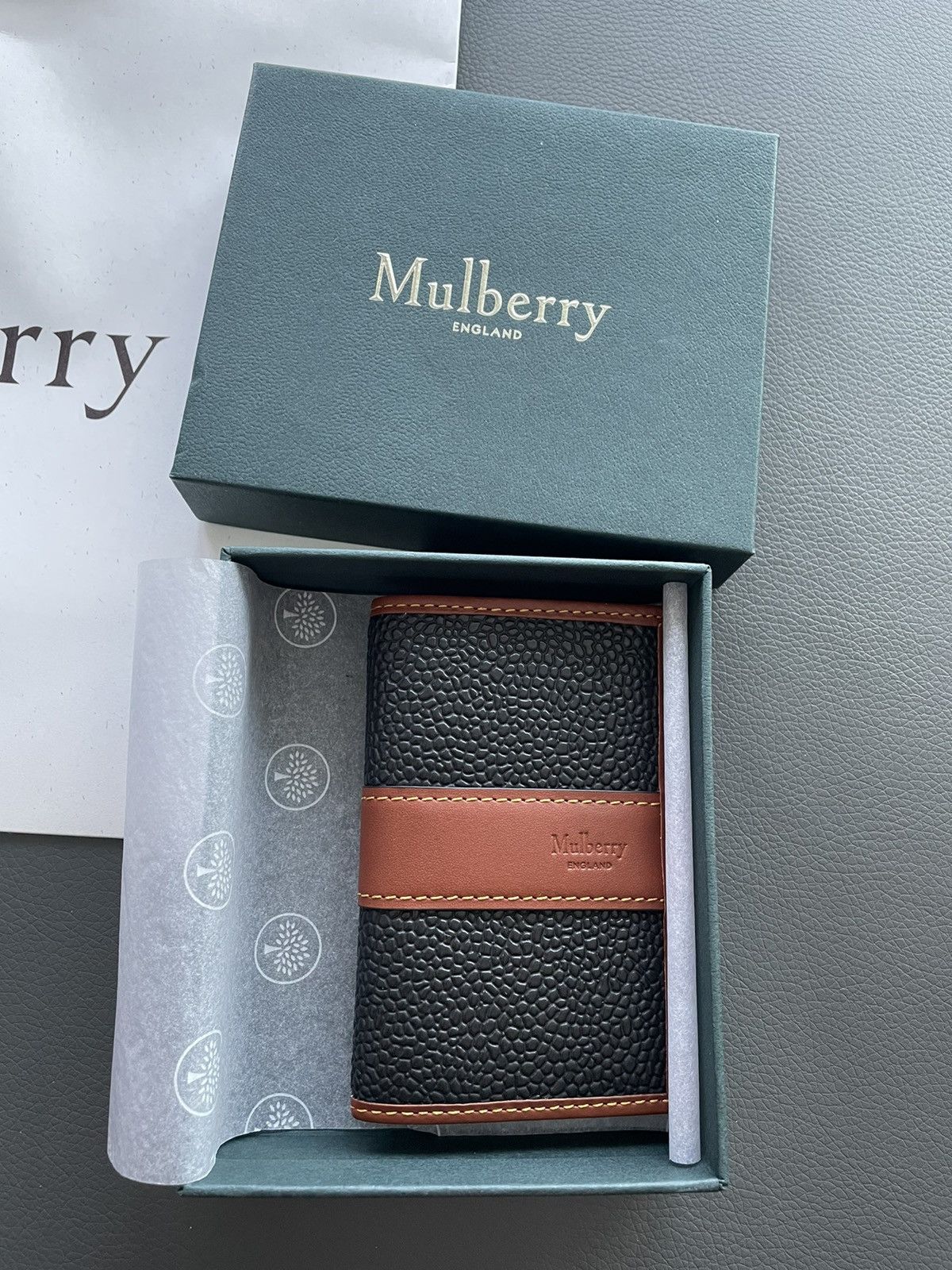 Mulberry Brand New Rare Classic Iconic Leather Bi-folder Card Wallet Size ONE SIZE - 3 Thumbnail
