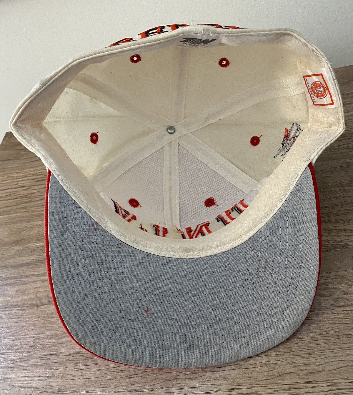 NCAA × Top Of The World × Vintage Vintage NWT 80’s UNLV Rebels Fitted Hat Cap 7 1/8 Size ONE SIZE - 13 Thumbnail