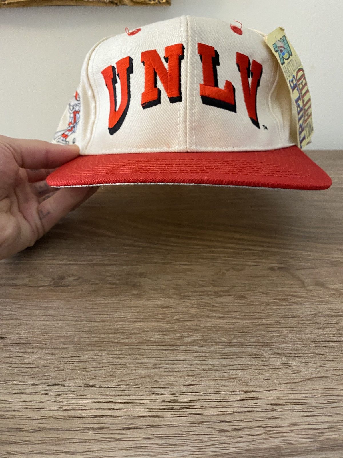 NCAA × Top Of The World × Vintage Vintage NWT 80’s UNLV Rebels Fitted Hat Cap 7 1/8 Size ONE SIZE - 5 Thumbnail