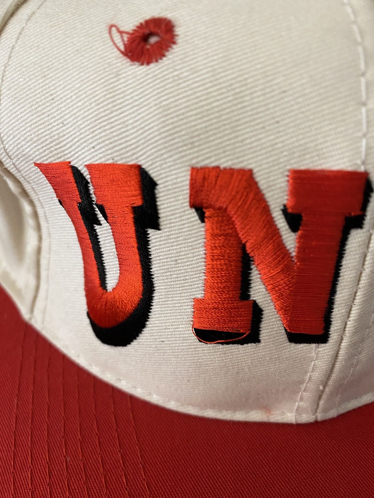 NCAA × Top Of The World × Vintage Vintage NWT 80’s UNLV Rebels Fitted Hat Cap 7 1/8 Size ONE SIZE - 2 Thumbnail