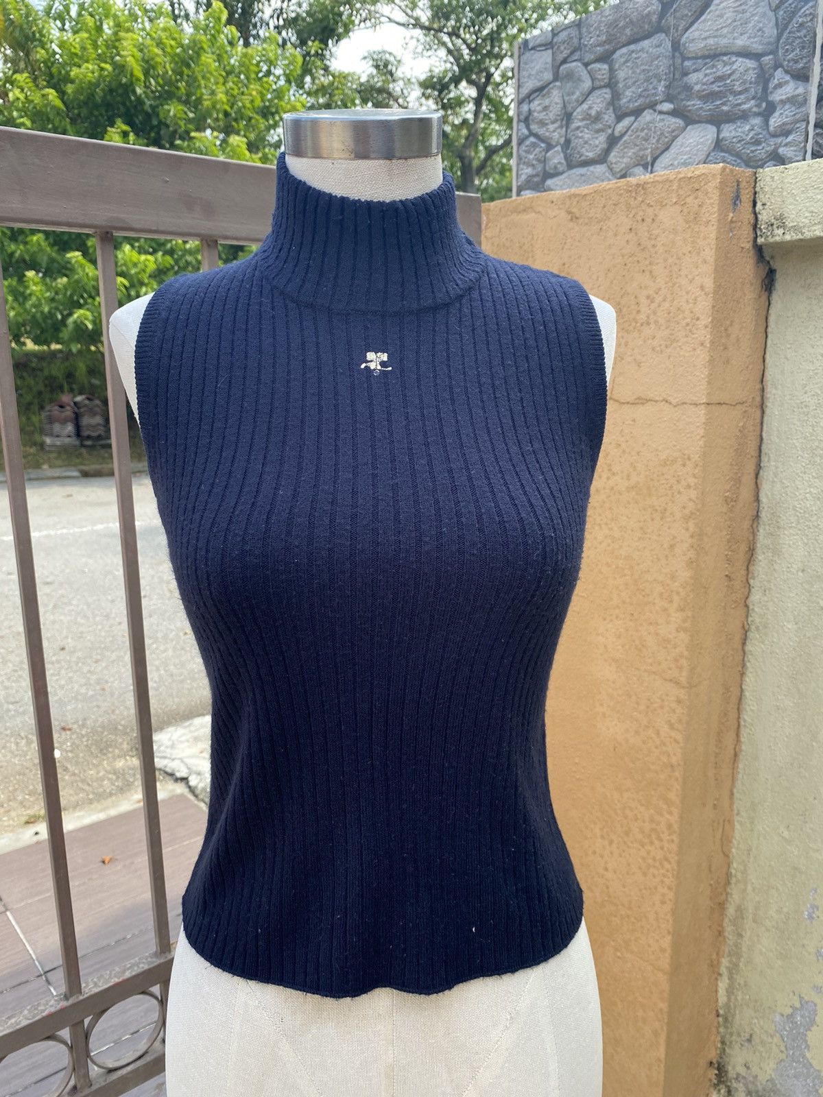 Courreges vintage 80s tank top Size M / US 6-8 / IT 42-44 - 1 Thumbnail