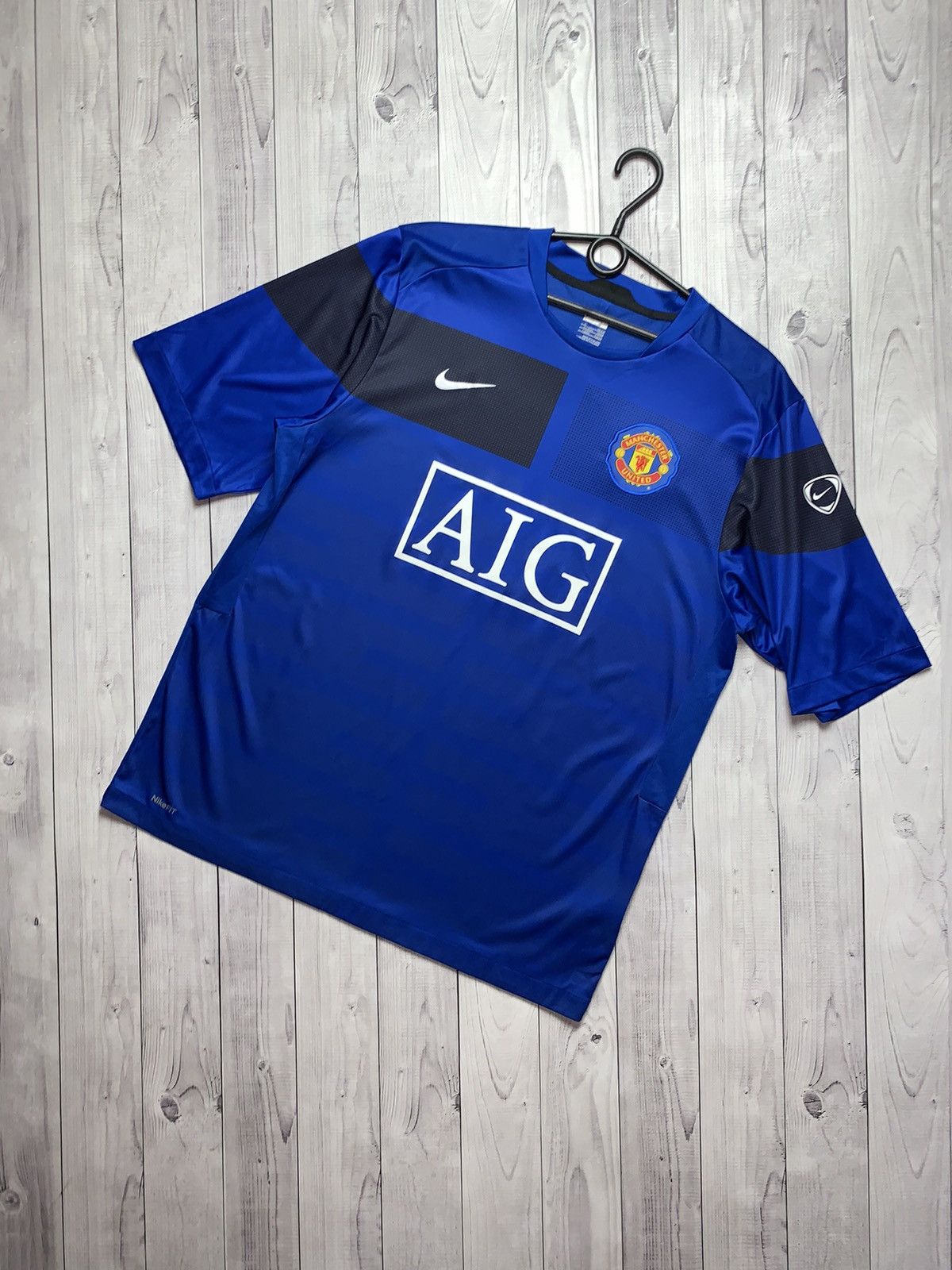 Nike Vintage soccer jersey Manchester United size L blue rare Size US L / EU 52-54 / 3 - 1 Thumbnail
