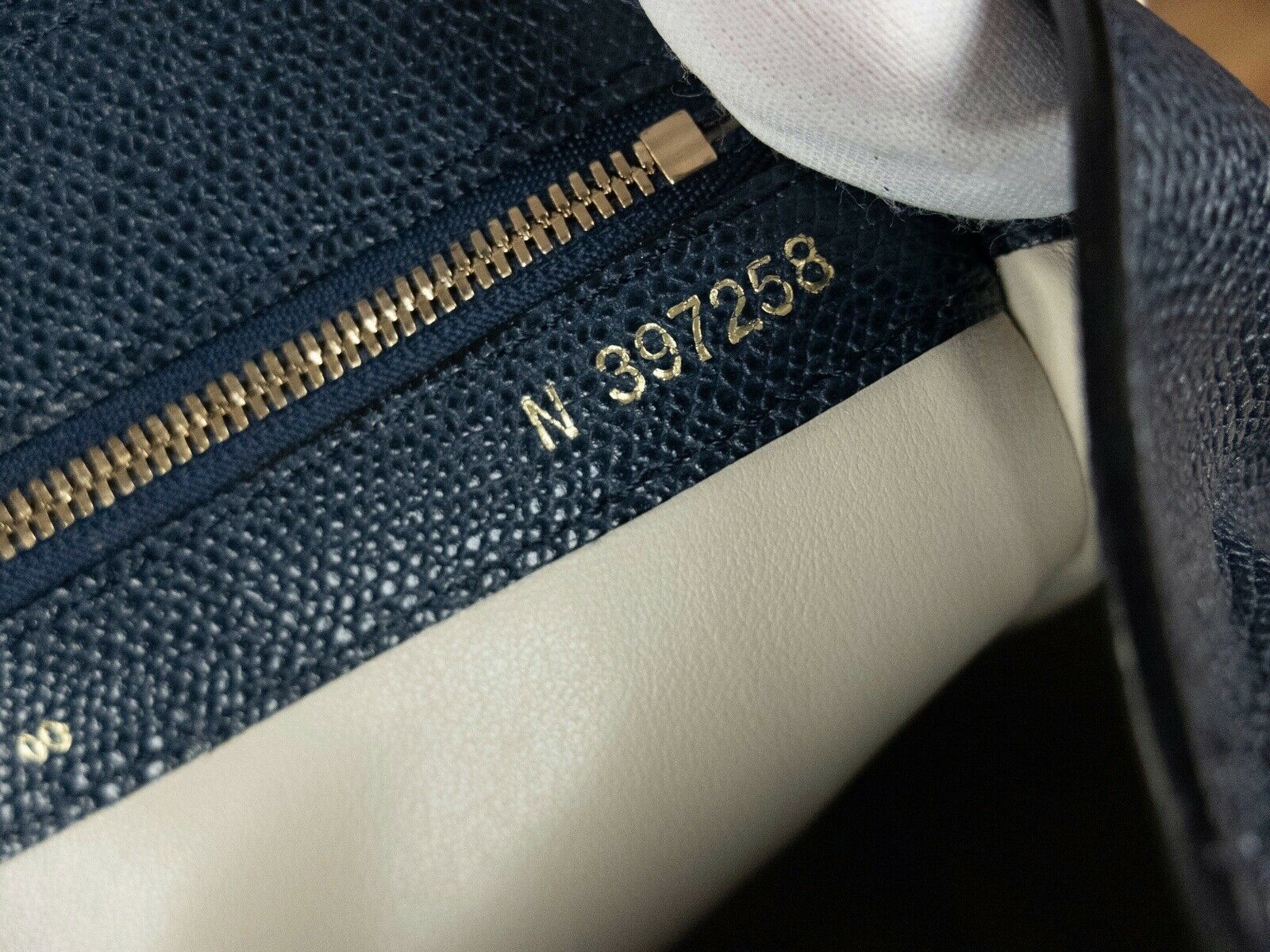 Valextra $3190 VALEXTRA Boston blue textured leather top handle bag Size ONE SIZE - 10 Thumbnail
