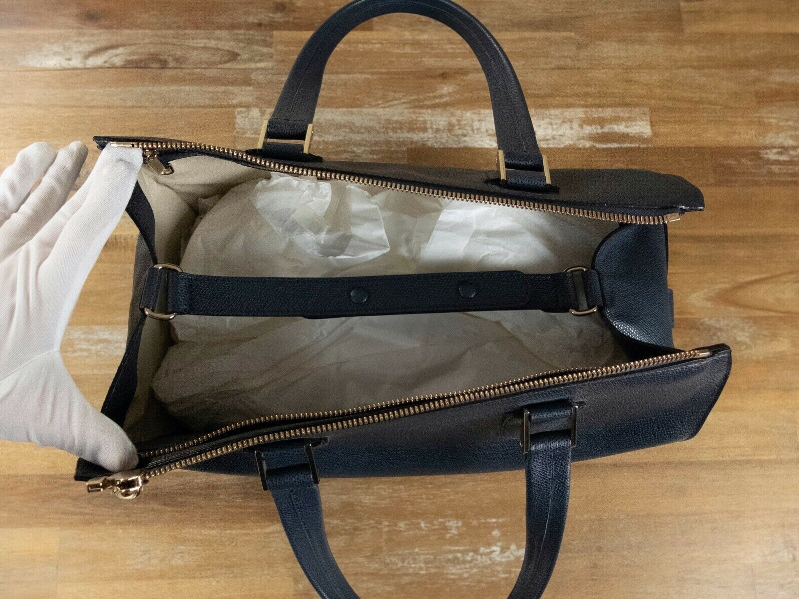 Valextra $3190 VALEXTRA Boston blue textured leather top handle bag Size ONE SIZE - 6 Thumbnail