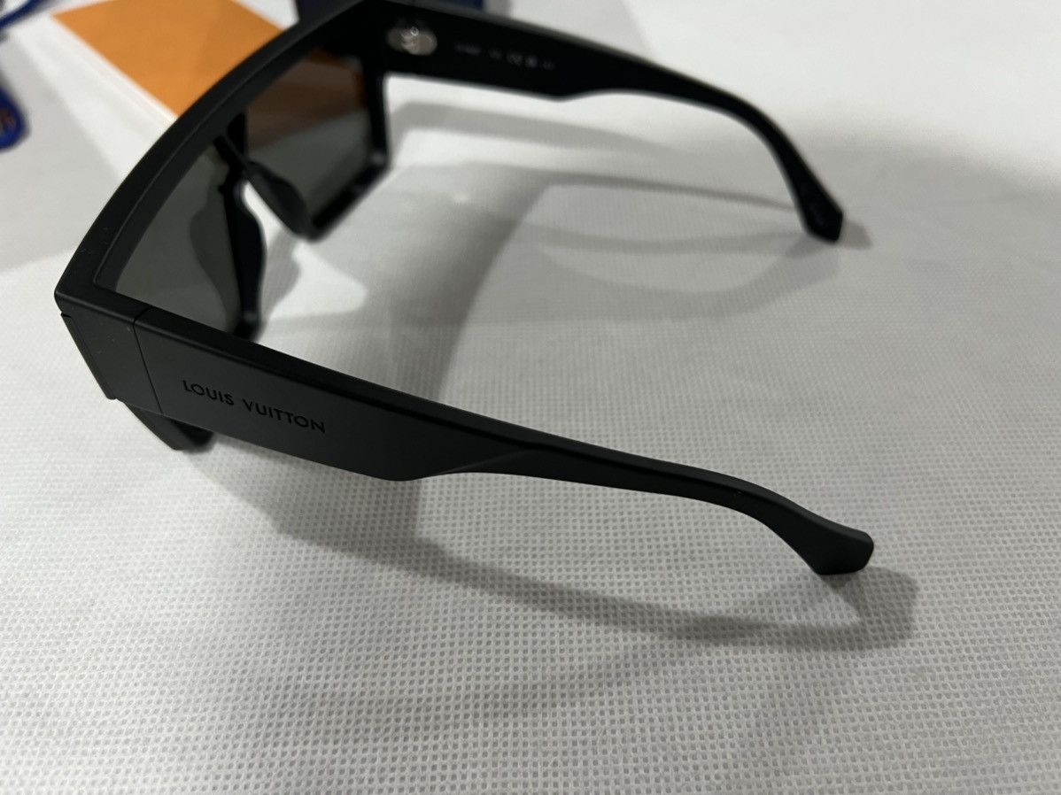 Louis Vuitton Louis Vuitton sunglasses. Size ONE SIZE - 7 Thumbnail