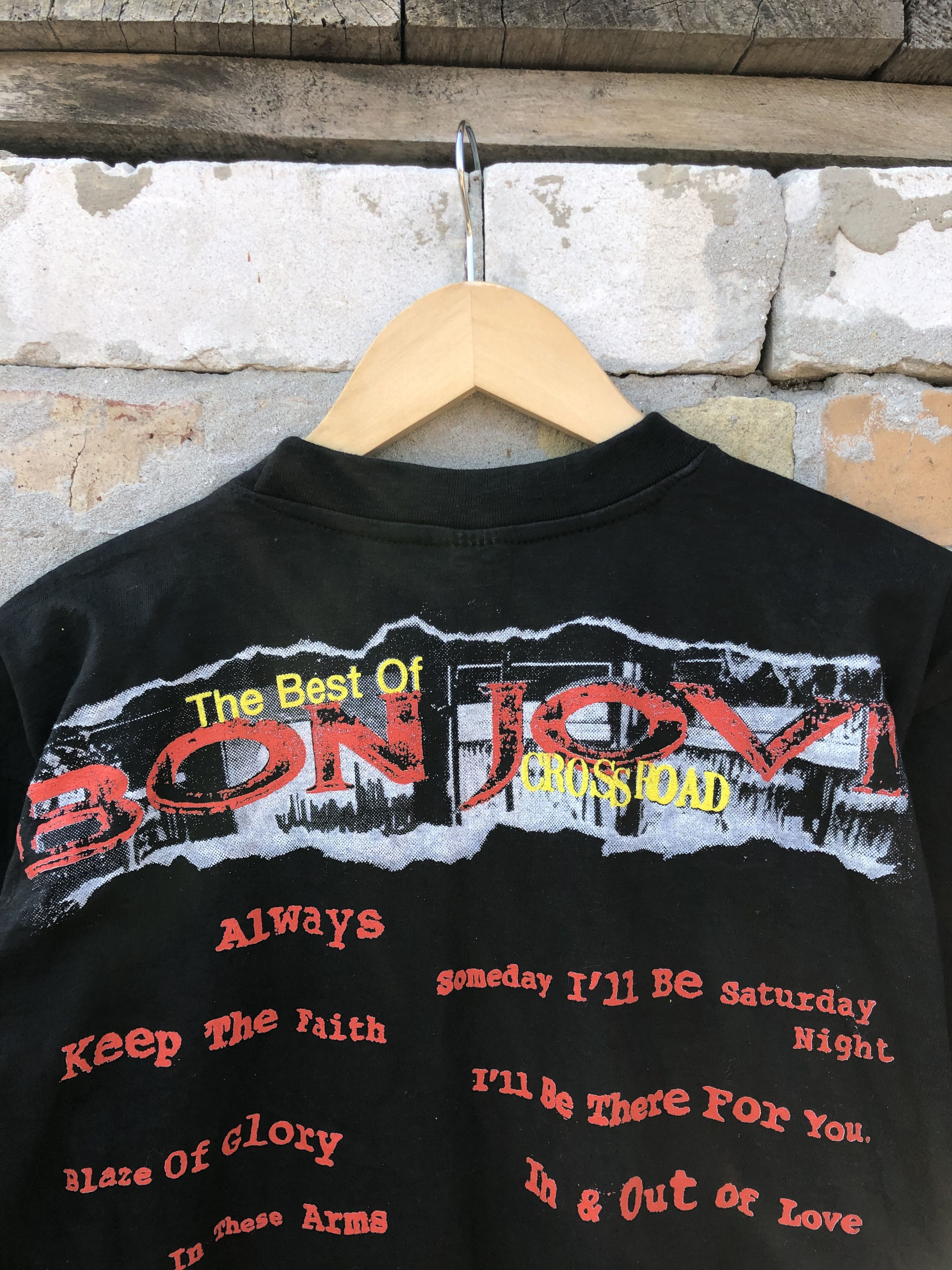 Band Tees Vintage 90s Bon Jovi (Van Halen Guns N' Roses David Bowie) Size US L / EU 52-54 / 3 - 6 Thumbnail